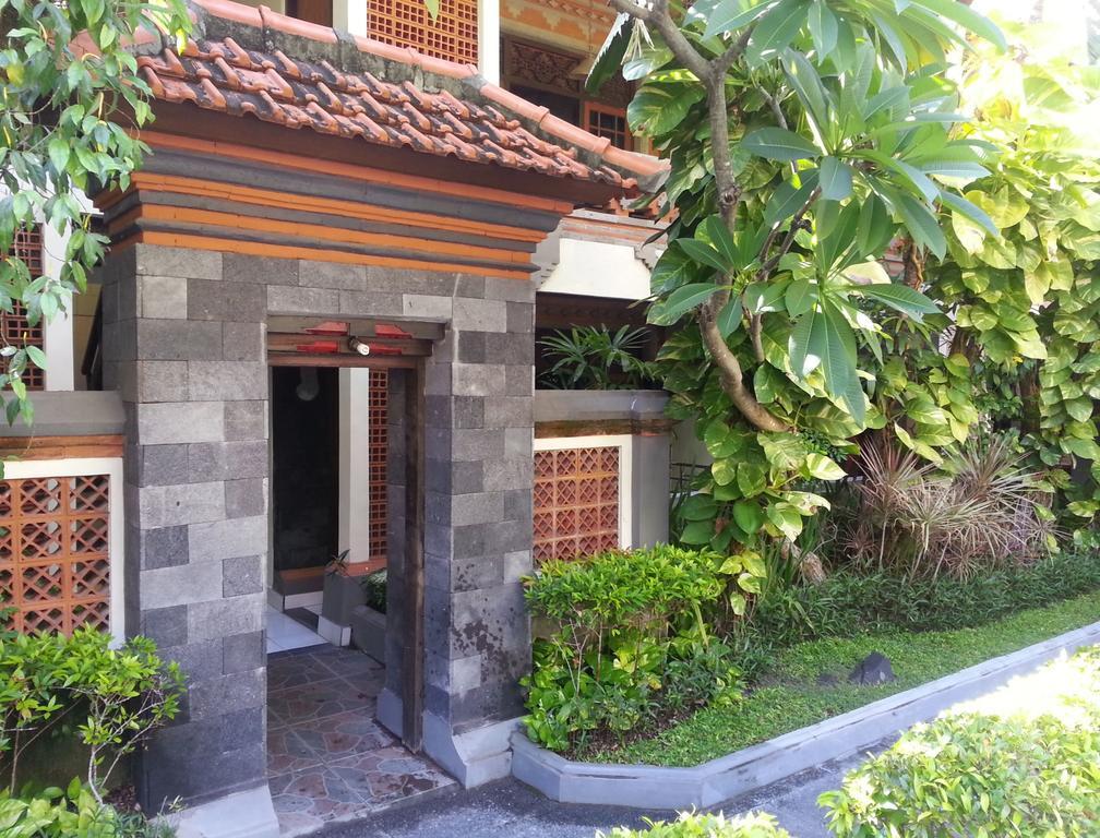 Dewa Bharata Bungalows Legian Экстерьер фото