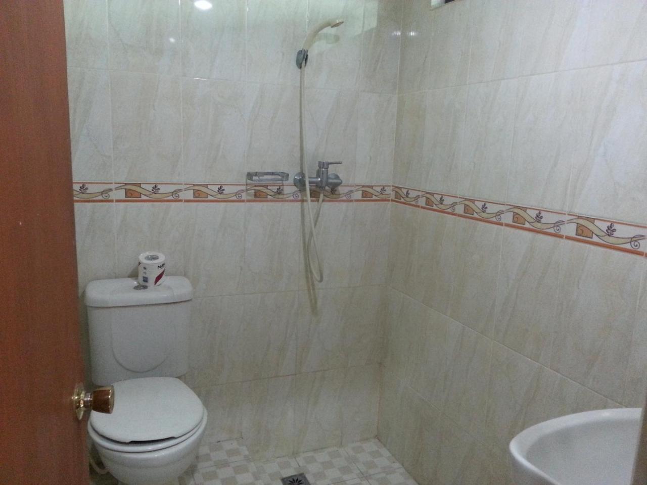 Dewa Bharata Bungalows Legian Номер фото
